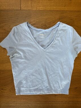 V-Neck Short Sleeve Crop Top - Light Blue